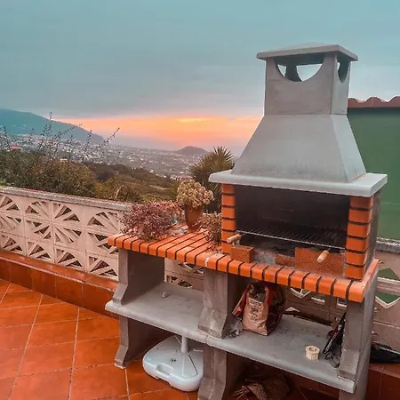 Feriehus Sun-soaked W Patio, Balcony & Garden - Aguilas
