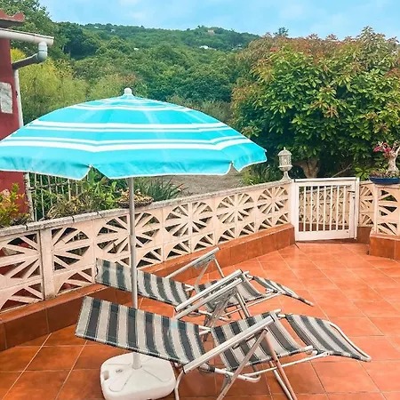 Sun-soaked W Patio, Balcony & Garden - Aguilas Feriehus
