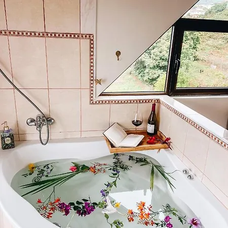 Sun-soaked W Patio, Balcony & Garden - Aguilas *