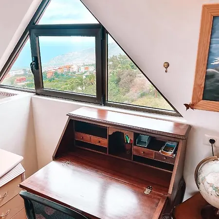 Sun-soaked W Patio, Balcony & Garden - Aguilas *