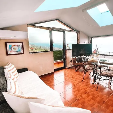 Sun-soaked W Patio, Balcony & Garden - Aguilas *