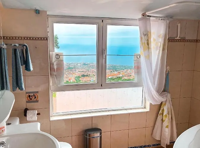 Sun-soaked W Patio, Balcony & Garden - Aguilas La Orotava