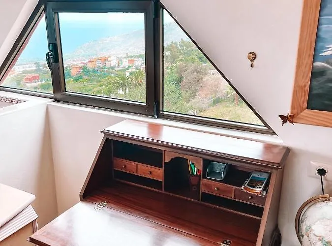 Sun-soaked W Patio, Balcony & Garden - Aguilas *