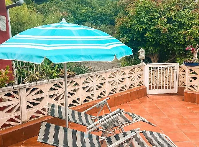 Sun-soaked W Patio, Balcony & Garden - Aguilas 別荘