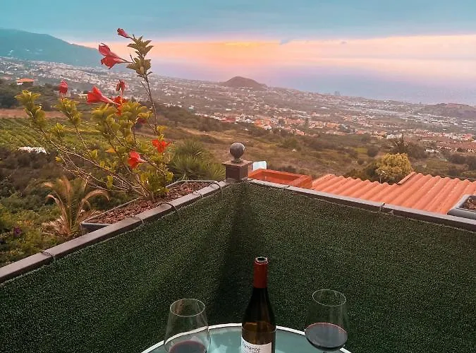 Semesterbostad Sun-soaked W Patio, Balcony & Garden - Aguilas La Orotava