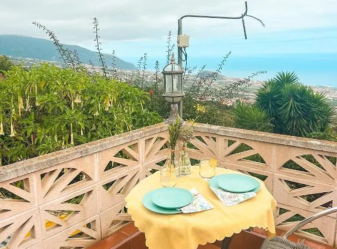 Semesterbostad Sun-soaked W Patio, Balcony & Garden - Aguilas