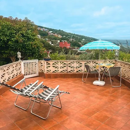 Sun-soaked W Patio, Balcony & Garden - Aguilas Vakantiehuis La Orotava
